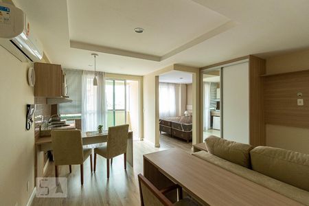 Sala de apartamento para alugar com 1 quarto, 36m² em Campo Grande, Rio de Janeiro