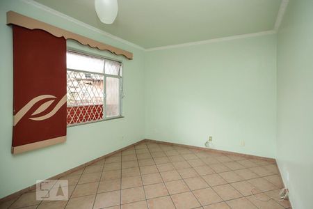 Sala de apartamento para alugar com 3 quartos, 120m² em Pilares, Rio de Janeiro