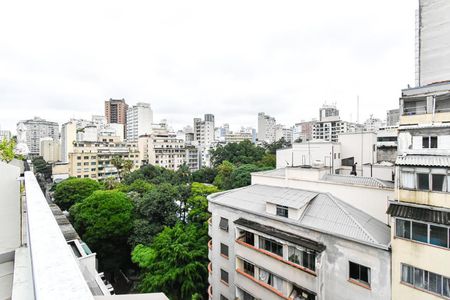 Studio para alugar com 45m², 1 quarto e sem vaga Studio para alugar com 45m², 1 quarto e sem vagaVaranda - Vista