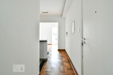Studio para alugar com 45m², 1 quarto e sem vaga Studio para alugar com 45m², 1 quarto e sem vagaEntrada