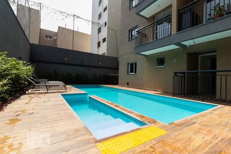 Studio à venda com 28m², 1 quarto e sem vagaPiscina