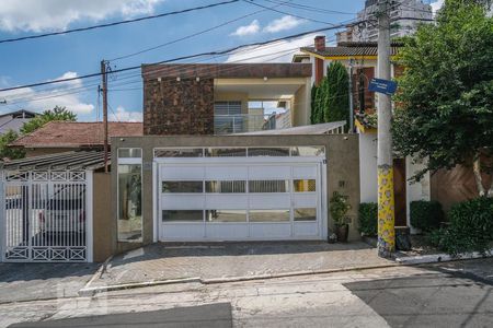 Casa de condomínio à venda com 160m², 4 quartos e 3 vagasFachada