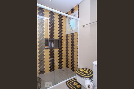 Casa de condomínio à venda com 160m², 4 quartos e 3 vagasBanheiro da suíte 3