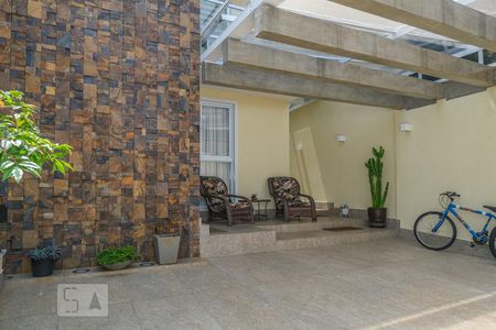 Casa de condomínio à venda com 160m², 4 quartos e 3 vagasGaragem