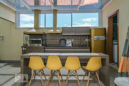 Casa de condomínio à venda com 160m², 4 quartos e 3 vagasChurrasqueira