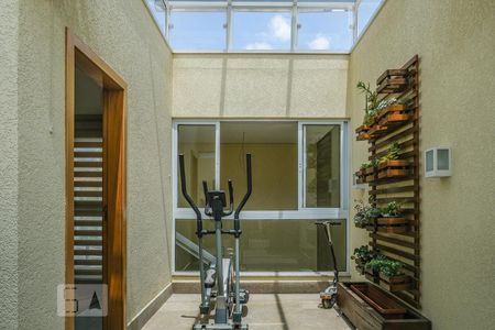 Casa de condomínio à venda com 160m², 4 quartos e 3 vagasAcademia