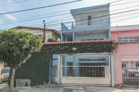 Casa à venda com 260m², 3 quartos e 3 vagasFachada