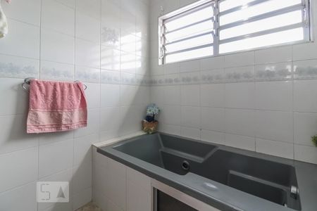 Casa à venda com 260m², 3 quartos e 3 vagasBanheiro do Quarto 1