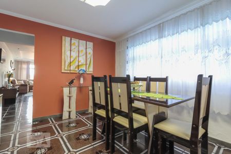 Casa à venda com 260m², 3 quartos e 3 vagasCopa