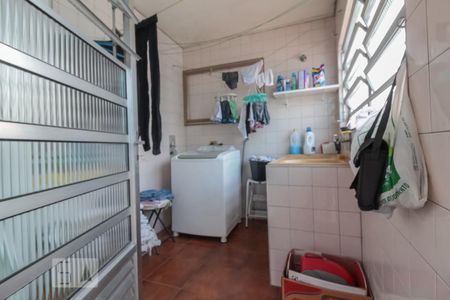 Casa à venda com 260m², 3 quartos e 3 vagasÁrea de Serviço