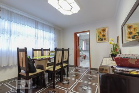 Casa à venda com 260m², 3 quartos e 3 vagasCopa