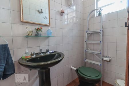 Casa à venda com 260m², 3 quartos e 3 vagasBanheiro