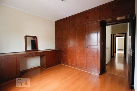 Quarto 1 de casa para alugar com 3 quartos, 170m² em Chácara Inglesa, São Paulo