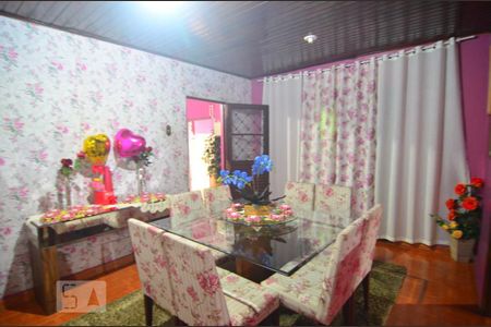 Casa à venda com 495m², 5 quartos e 5 vagasSala de jantar