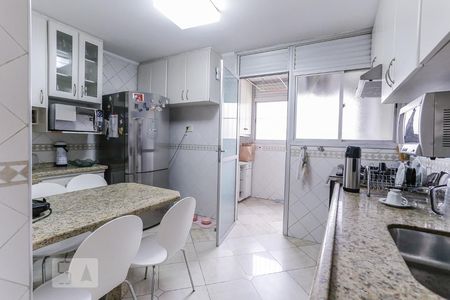 Apartamento à venda com 109m², 3 quartos e 2 vagasCozinha