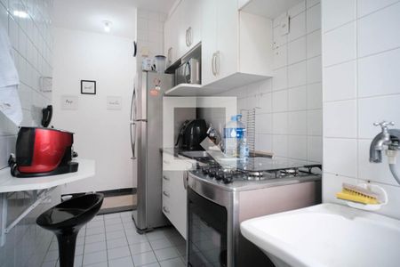 Cozinha de apartamento à venda com 2 quartos, 55m² em Vila Ré, São Paulo
