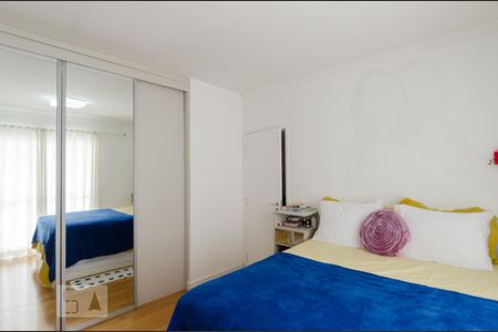 Apartamento à venda com 239m², 4 quartos e 4 vagas Apartamento à venda com 239m², 4 quartos e 4 vagasQuarto da suíte 4