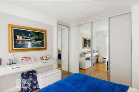 Apartamento à venda com 239m², 4 quartos e 4 vagas Apartamento à venda com 239m², 4 quartos e 4 vagasQuarto da suíte 4