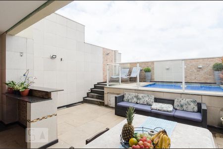 Apartamento à venda com 239m², 4 quartos e 4 vagas Apartamento à venda com 239m², 4 quartos e 4 vagasPiscina e churrasqueira