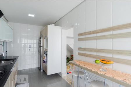 Apartamento à venda com 239m², 4 quartos e 4 vagas Apartamento à venda com 239m², 4 quartos e 4 vagasCozinha