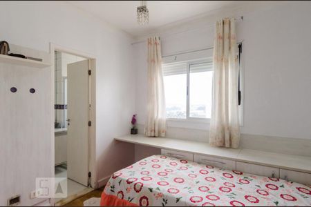 Apartamento à venda com 239m², 4 quartos e 4 vagas Apartamento à venda com 239m², 4 quartos e 4 vagasQuarto da suíte 2