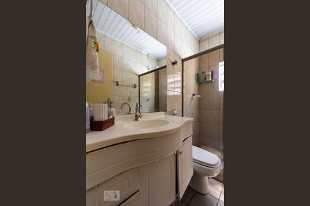 Casa à venda com 230m², 3 quartos e 2 vagasBanheiro Social