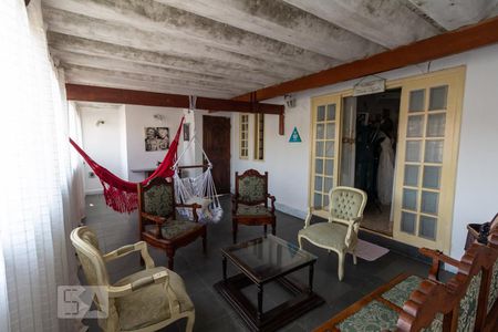 Casa à venda com 230m², 3 quartos e 2 vagasVaranda 