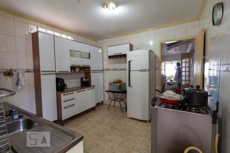 Casa à venda com 230m², 3 quartos e 2 vagasCozinha