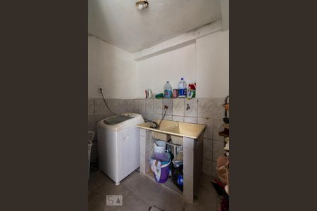 Casa à venda com 230m², 3 quartos e 2 vagasÁrea de Serviço