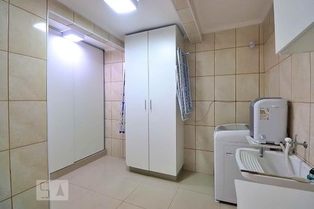 Casa à venda com 278m², 3 quartos e 2 vagasÁrea de Serviço