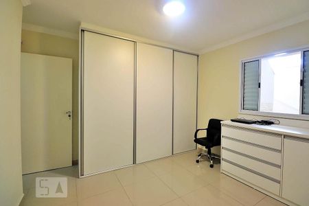 Casa à venda com 278m², 3 quartos e 2 vagasQuarto 3