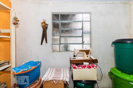 Casa à venda com 140m², 2 quartos e 1 vagaQuarto de Serviço