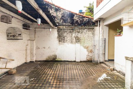 Casa à venda com 140m², 2 quartos e 1 vagaQuintal