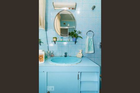 Casa à venda com 140m², 2 quartos e 1 vagaBanheiro