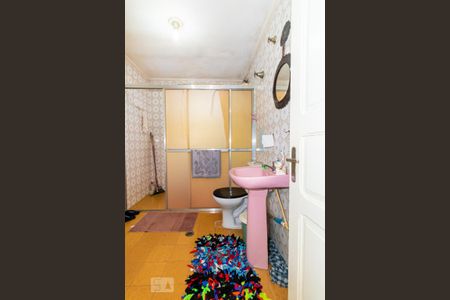 Casa à venda com 140m², 2 quartos e 1 vagaBanheiro da Suíte