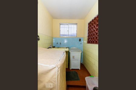 Casa à venda com 140m², 2 quartos e 1 vagaÁrea de Serviço