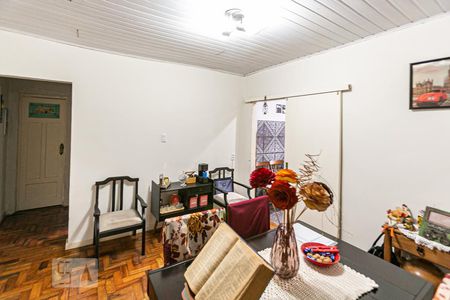 Quarto de casa à venda com 2 quartos, 60m² em Vila São José, Porto Alegre