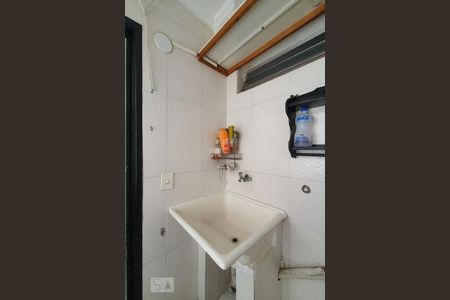 Apartamento à venda com 83m², 3 quartos e 1 vaga Apartamento à venda com 83m², 3 quartos e 1 vagaÁrea de serviço