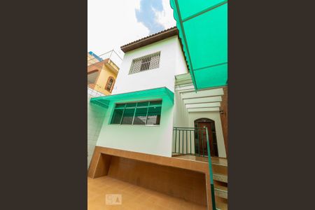 Casa para alugar com 136m², 3 quartos e 2 vagasFachada da casa 