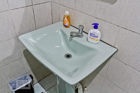 Casa à venda com 120m², 4 quartos e sem vagaBanheiro