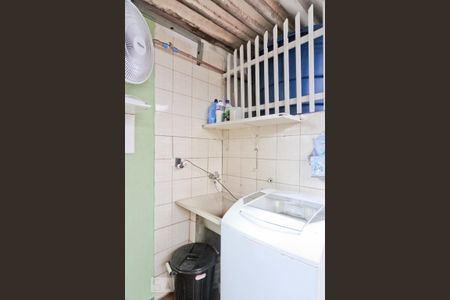 Casa à venda com 120m², 4 quartos e sem vagaÁrea de Serviço