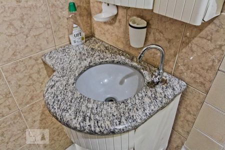 Casa à venda com 120m², 4 quartos e sem vagaBanheiro de Serviço