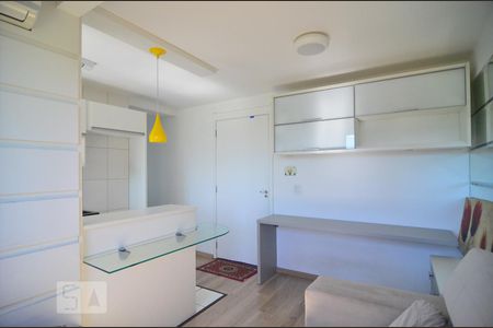 Sala de apartamento à venda com 2 quartos, 43m² em Mato Grande, Canoas