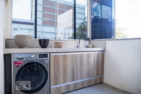 Apartamento para alugar com 112m², 4 quartos e 1 vagaÁrea de serviço