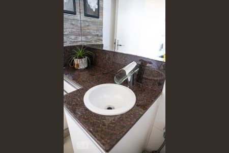 Apartamento para alugar com 112m², 4 quartos e 1 vagaBanheiro do escritório - pia