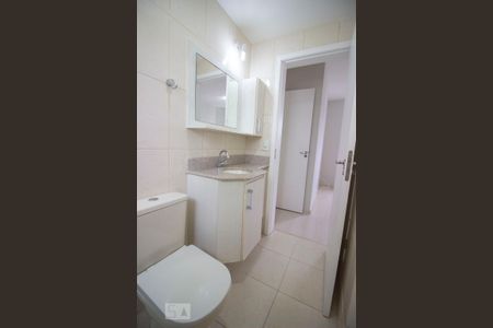 Apartamento à venda com 79m², 3 quartos e 2 vagasBanheiro da Suíte