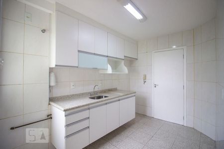 Apartamento à venda com 79m², 3 quartos e 2 vagasCozinha - Armários