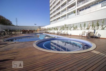 Apartamento à venda com 79m², 3 quartos e 2 vagasÁrea comum - Piscina