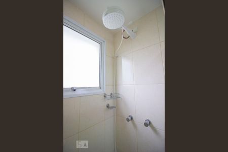 Apartamento à venda com 79m², 3 quartos e 2 vagasChuveiro