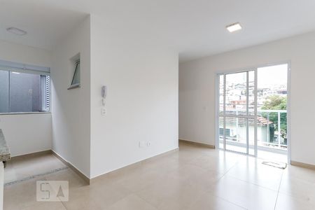 Sala e Cozinha de apartamento para alugar com 1 quarto, 30m² em Vila Mazzei, São Paulo